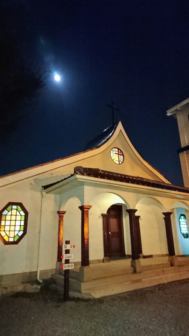 主税町教会、聖体礼拝の時の夜